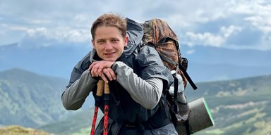 Замість квітів - іграшки: дружина Ворожка розповіла, як прощатимуться з блогером (відео)