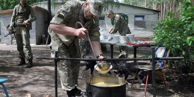 Відкрити таємницю: як планують закуповувати яйця та молоко для ЗСУ