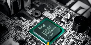 Меньше американских чипов в дронах: поставки в Россию процессоров AMD и Intel рухнули