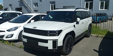Змінився до невпізнання: в Україні з'явився новий Hyundai Santa Fe 2024 (фото)