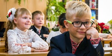 "У рік набігає 2,2 млрд грн": у Раді закликали батьків не поспішати платити 50 грн за "е-щоденник"
