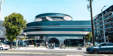 Расизм от Tesla: журналистка раскритиковала новый ресторан Илона Маска (фото)