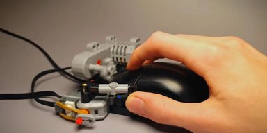 Техника не выдерживает: новый гаджет щелкает мышью с безумной скоростью (видео)