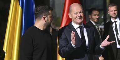 Германия прекращает  поставки тяжелой техники в Украину: чего боится Олаф Шольц