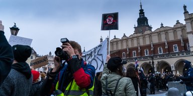 На межі небезпечних змін. За що Брюссель покарав Польщу і чи приведе це до розпаду ЄС