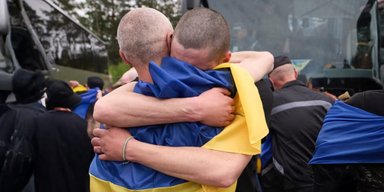 Військові, які добровільно здалися в полон, не отримають виплати: нові роз'яснення Міноборони