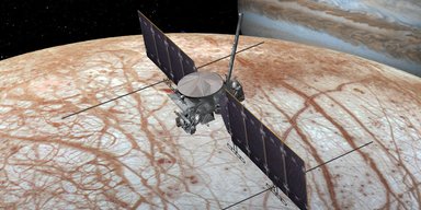 Галопом по Европе. Что новый зонд NASA будет искать на ледяном спутнике Юпитера