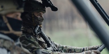 Має просування і кидає значні сили на прорив: РФ наростила наступ на Лимано-Куп'янському напрямку