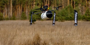 Долітають у 2 рази далі: в Україні випробували нові FPV-дрони на оптоволокні (фото)