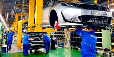 Продають дорожче, ніж оригінал: у РФ виробляють "підроблені" BMW, у компанії обурені