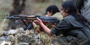 Начали наземную операцию и занимают боевые позиции: курды из Ирака прорвали иранскую границу