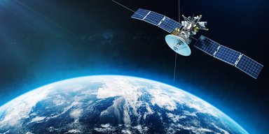 "Прожив" три місяці: російський супутник, який називають "аналогом Starlink", впав і згорів