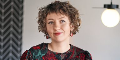 Место притяжения. Оксана Хмелевская: "Мужчины в Украине читают детективы и классику, а женщины — любовные романы и фэнтези"