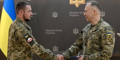 РФ потеряла 1 млн солдат: Сырский наградил бойцов ВСУ, которые уничтожили больше всего оккупантов (фото)