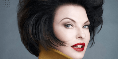 Линда Евангелиста снялась для юбилейного выпуска Vogue Италия (фото)