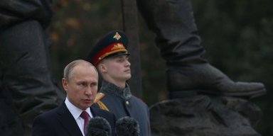 Ні армії, ні флоту: чому Путін мріє бути схожим на імператора Олександра ІІІ, але невдало його копіює