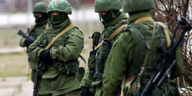"Є історичною аномалією": в Естонії відреагували на появу "зелених чоловічків" на кордоні