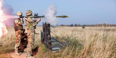 В українських військових помітили гранатомети LGL-7 чеського виробництва, — OSINT (фото)
