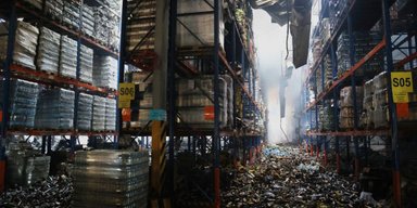 Обстрелы Днепра: известную торговую сеть ждет дефицит продукции после попадания (фото)