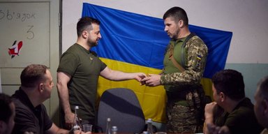 Зеленский уволил командующего Объединенными силами ВСУ Андрея Гнатова