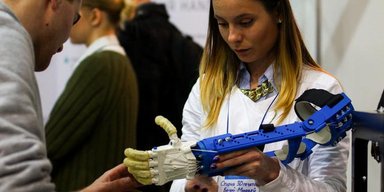 Подать руку. Как 3D-принтер помогает бойцам АТО
