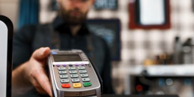 Расчетливый ход. Как установить POS-терминал и почему это может быть выгодно для МСБ