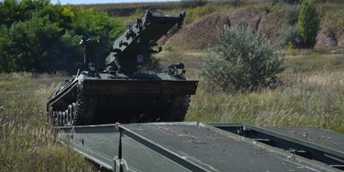 Украина наращивает производство вооружения, но нуждается в значительной западной помощи, — ISW