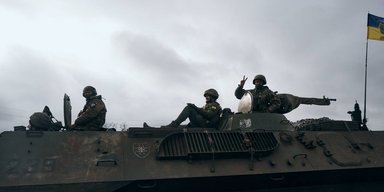 "Солянка без профи": в ВСУ рассказали о "мясных штурмах" ВС РФ и оценили угрозу на фронте (видео)