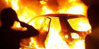 Поджоги авто военных: ФСБ платит за диверсии или ТЦК  "благодарят за работу"
