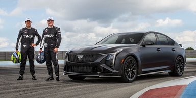 General Motors випустили потужного конкурента BMW M5 за вдвічі вищою ціною (фото)