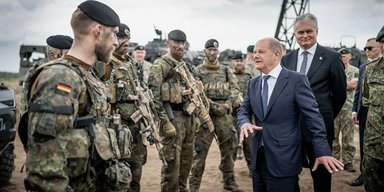 На случай войны с РФ: руководство НАТО создает план переброски войск США в Европу