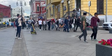 Не роззулись у мечеті: у Москві мусульмани вийшли на мітинг проти силовиків РФ (відео)