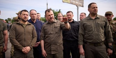 Критика влади зростає: у КМІС показали рівень довіри до президента, Ради та уряду