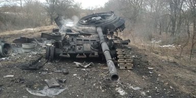 Армия РФ в марте потеряла рекордное количество артиллерии и бронетехники, — Минобороны