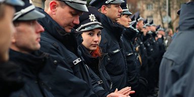 Вызов о домашнем насилии: одесситка избила и покусала полицейскую, — соцсети