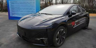 Запас хода — 1000 км: премиальный конкурент Tesla из Китая получил прорывную батарею (фото)