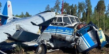 Із парашутистами на борту: у російському Забайкаллі рухнув літак Ан-2, є постраждалі (фото, відео)