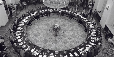 День конца коммунизма. Как нашли свой исторический компромисс в Польше
