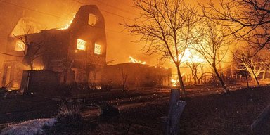 "Терористи повинні програти": Зеленський відреагував на трагічний удар по Харкову (фото)