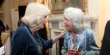 Умерла писательница Джилли Купер, написавшая скандальный роман "Соперники"