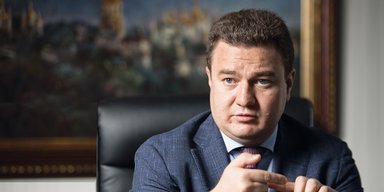 Альтернативно оппозиционные. Виктор Бондарь — о внешнем управлении и будущем экономики страны
