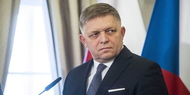 Премьер Словакии на 9 мая поедет в Москву: примет ли участие в "параде Путина"