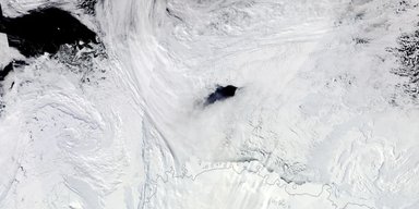 У морському льоду Антарктиди утворилася гігантська діра розміром із місто: тепер ми знаємо чому