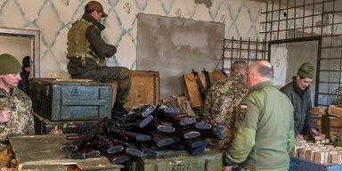 США не будуть нескінченно озброювати Україну, — ISW