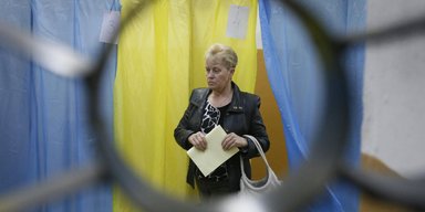 Лоскутная демократия. В какие цвета раскрасят карту Украины местные выборы 2020