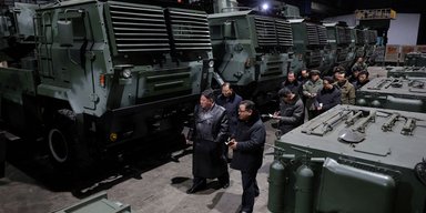 "Подарки" от КНДР: РФ получила 200 дальнобойных орудий и много снарядов, – разведка Сеула