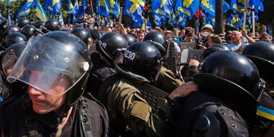 Цель Кремля — всеобщий хаос в Украине, — депутат Сергей Высоцкий