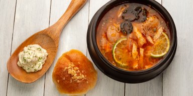 Самый зимний суп: как приготовить настоящую ароматную солянку