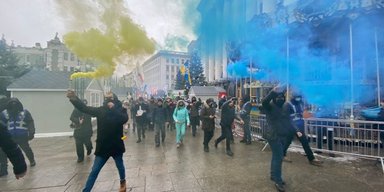 Протестующие ФОПы выдвинули требования и начали марш по центру Киева