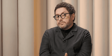 Суханов впервые рассказал о любимом человеке и усыновлении ребенка: "Это для меня больно"